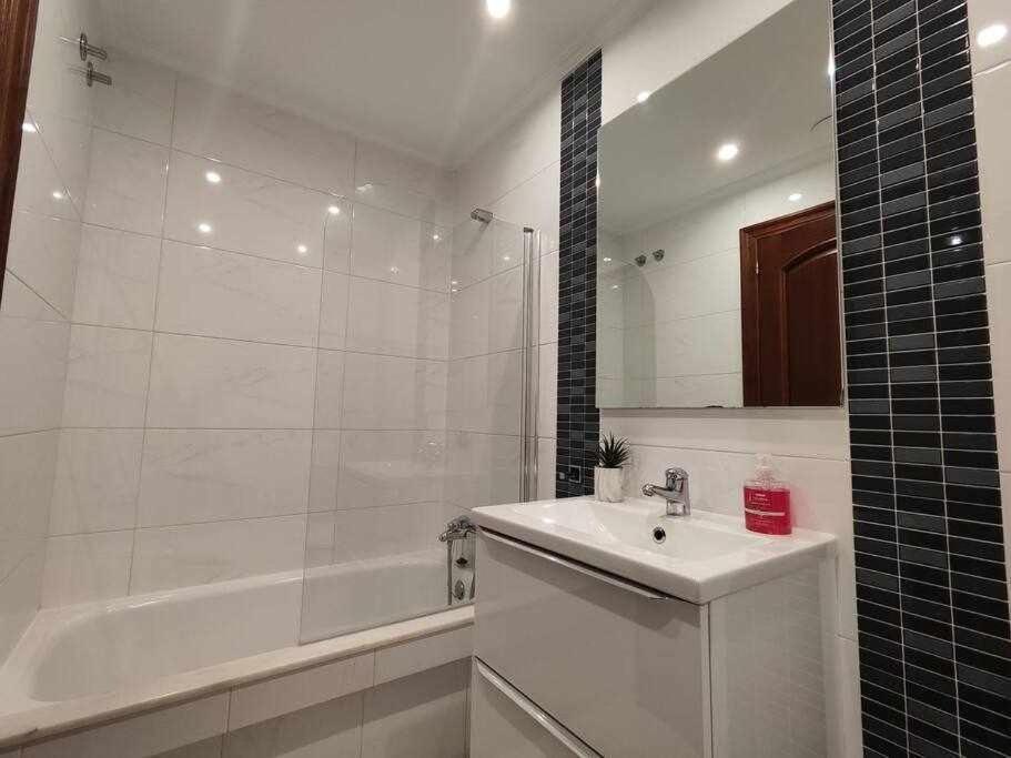 Magnifico Piso En Naron Apartment Luaran gambar